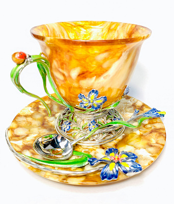 Чайная чашка  из янтаря "Ирис" 4402/B/L