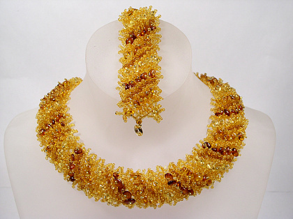 Комплект из натурального янтаря и бисера: ожерелье и браслет 10148n,10149b