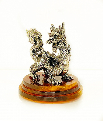 Сувенир "Мудрый дракон" из янтаря dragon-M-pds