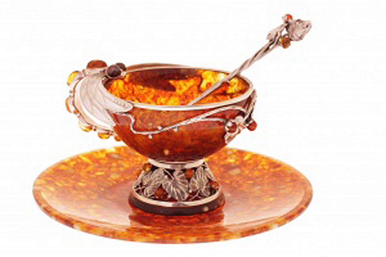 Чайная чашка "Стрекоза" из янтаря с ложечкой