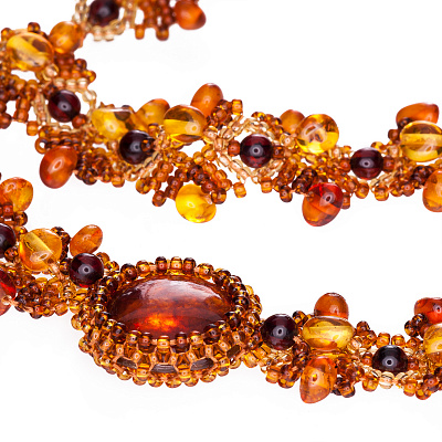 Ожерелье из натурального янтаря и бисера  11057-1
